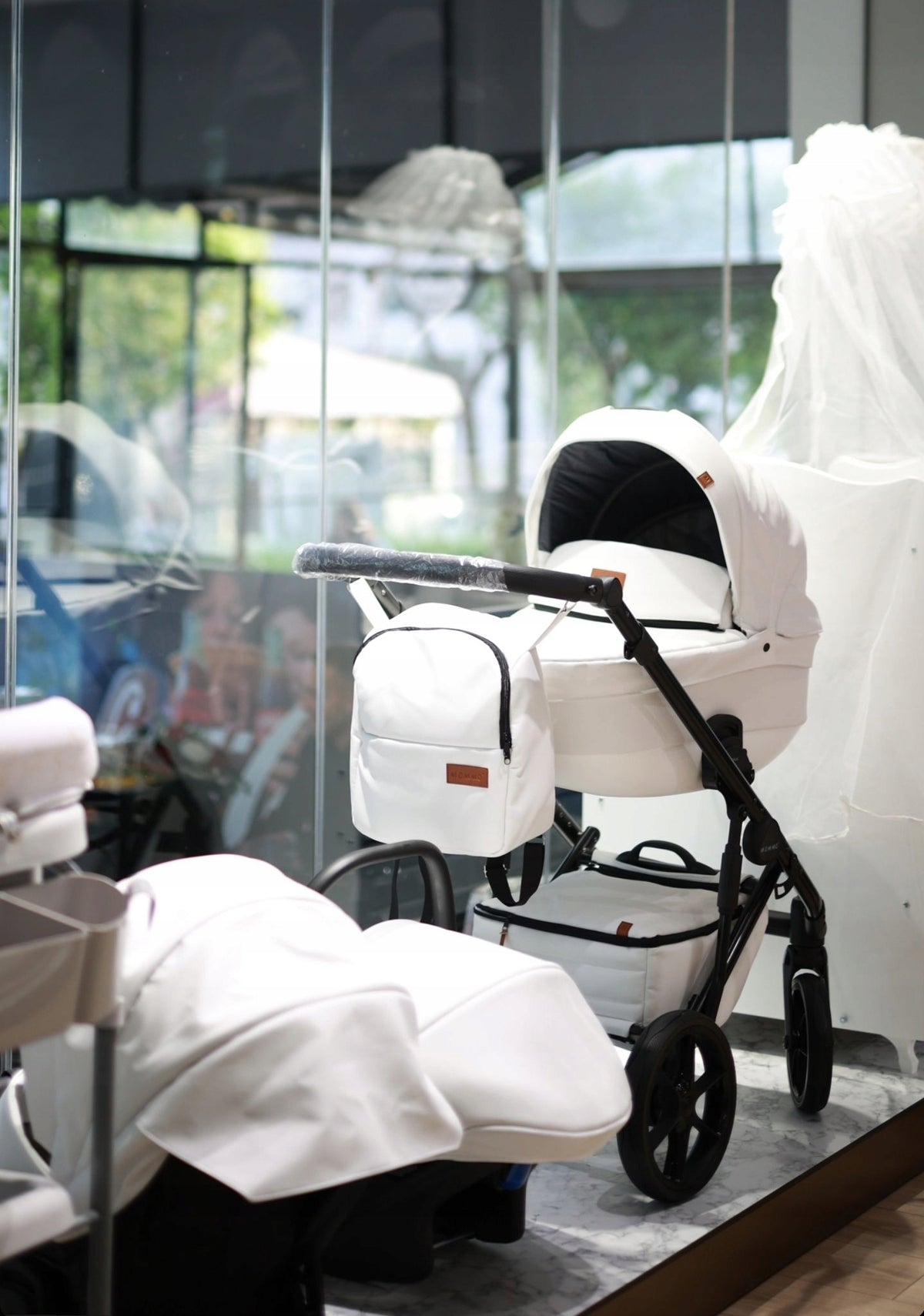 MOMMO Deluxe 3-in-1 Stroller – White – image 3
