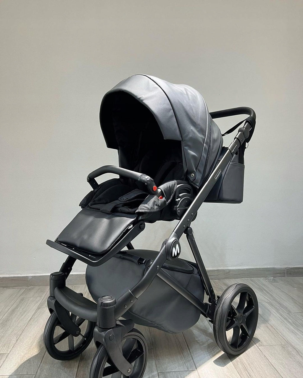 MOMMO Harmony 3-in-1 Stroller – Black – image 9