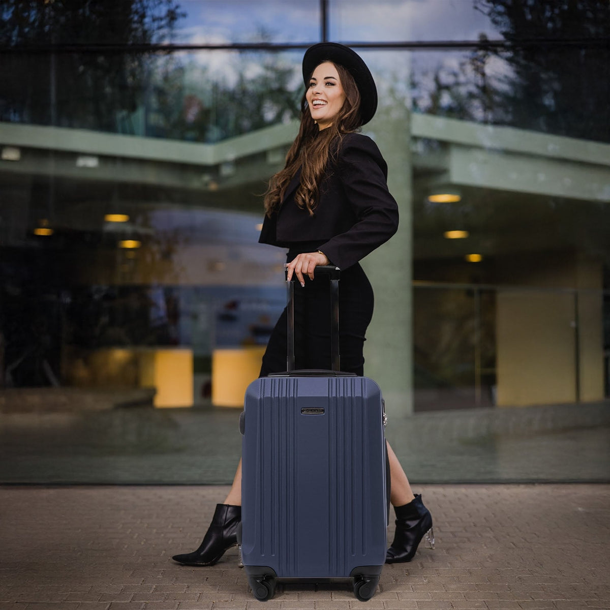 Wings Kestrel 3-Piece Hard Shell Suitcase Set – Dark Blue - photo 7